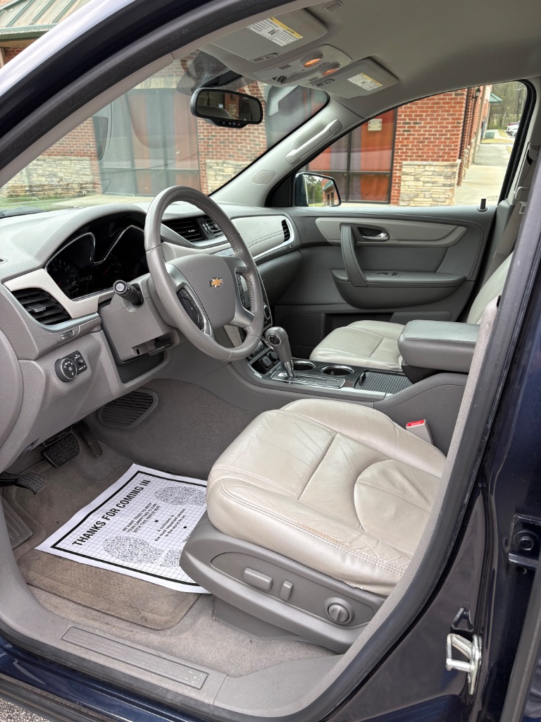 2015 Chevrolet Traverse 2LT - Photo 11