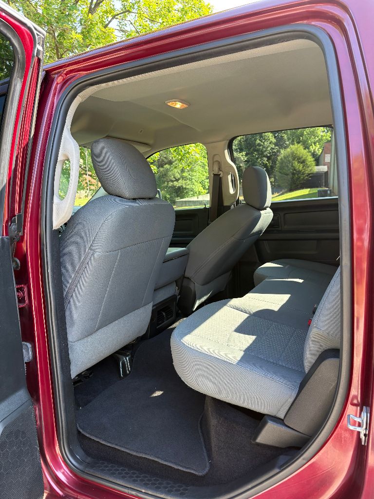 2017 RAM Ram 1500 Pickup Tradesman - Photo 9