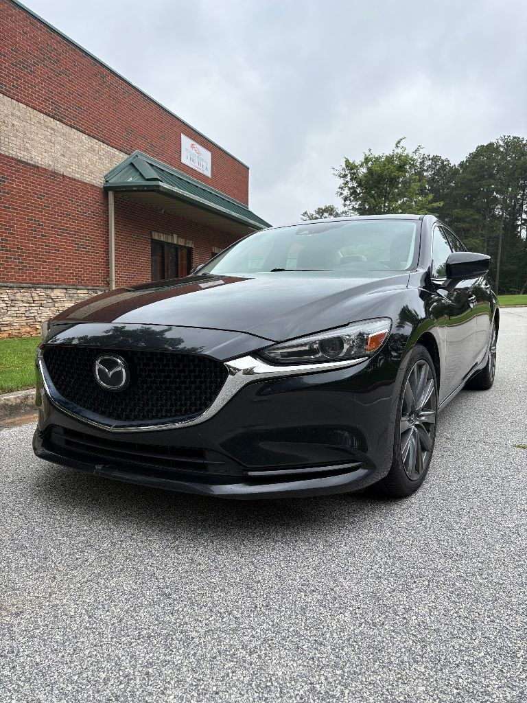 2018 Mazda EZ-6 Touring Auto's photo