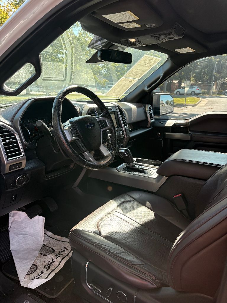 2016 Ford F-150 Platinum - Photo 11