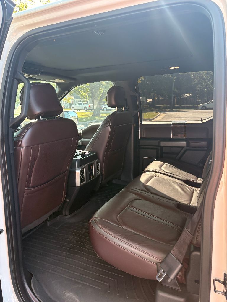 2016 Ford F-150 Platinum - Photo 9