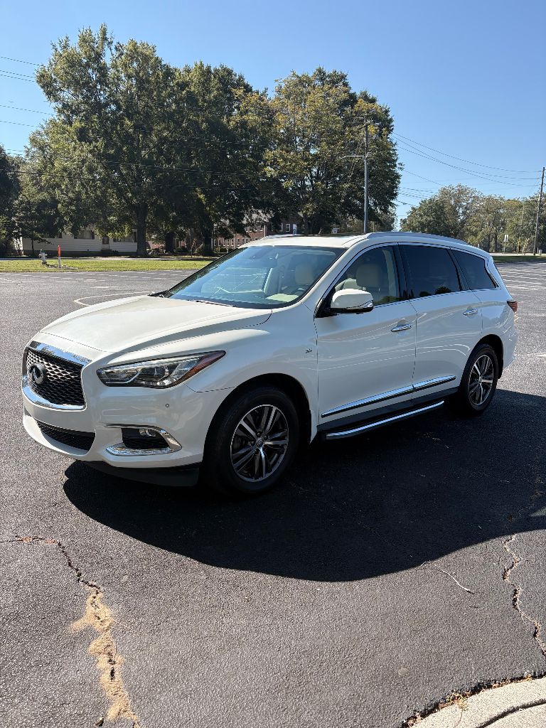 2017 INFINITI QX60 Base